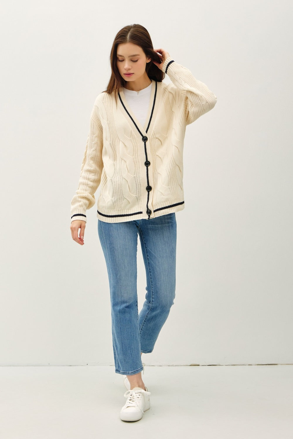 Contrast Trim Cable-Knit V-Neck Cardigan Cream